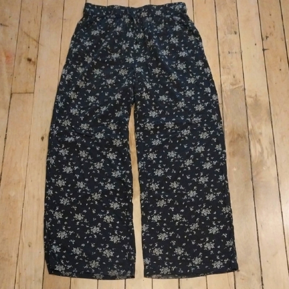 SO Black and White Floral Pants